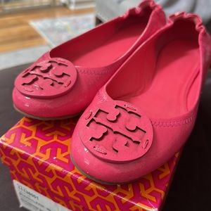 Tory Burch hot pink patent leather REVA ballet flats sz 8.5